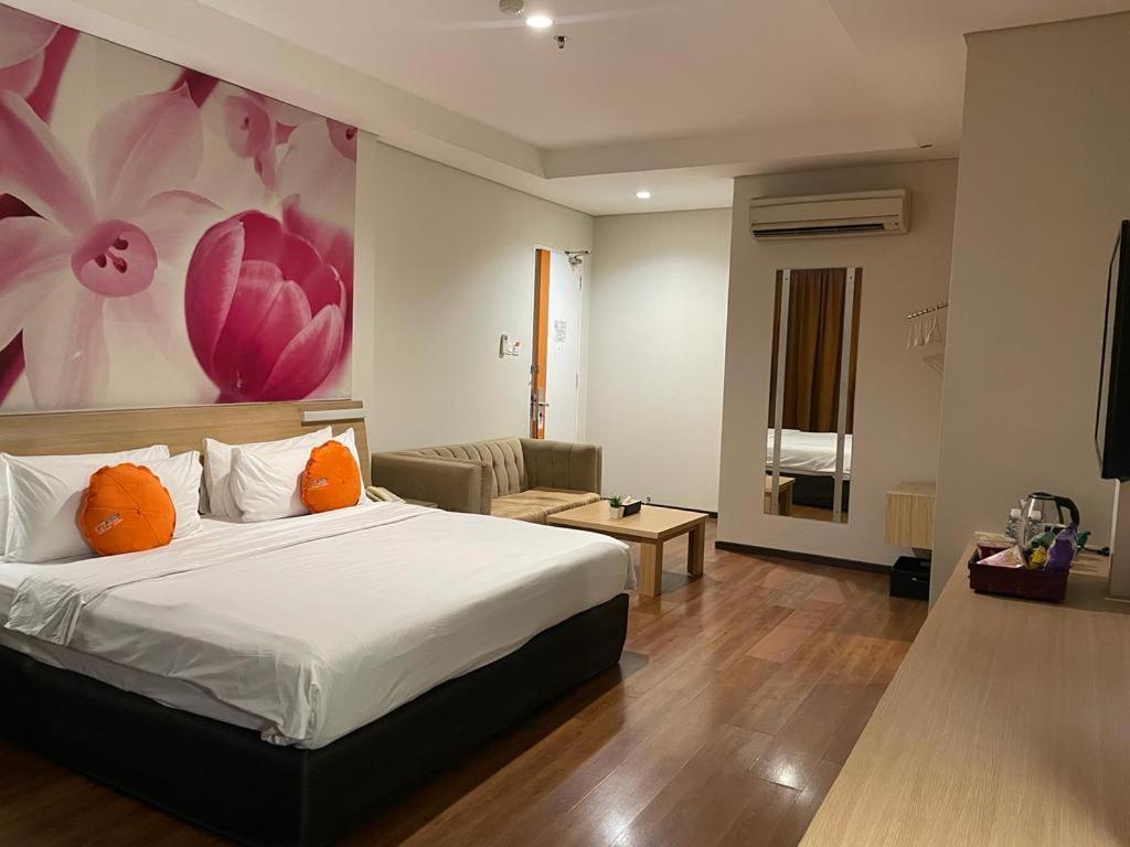 Grand G7 Hotel Pasar Baru Jakarta Exterior photo
