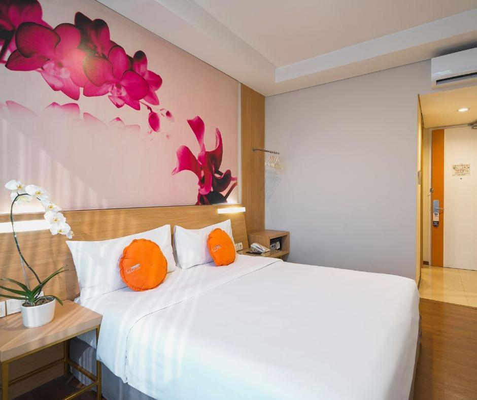 Grand G7 Hotel Pasar Baru Jakarta Exterior photo
